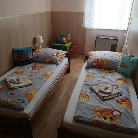 Natasa Apartman Oroshaza Luaran gambar