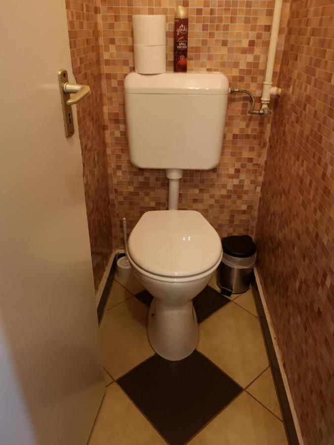 Natasa Apartman Oroshaza Luaran gambar