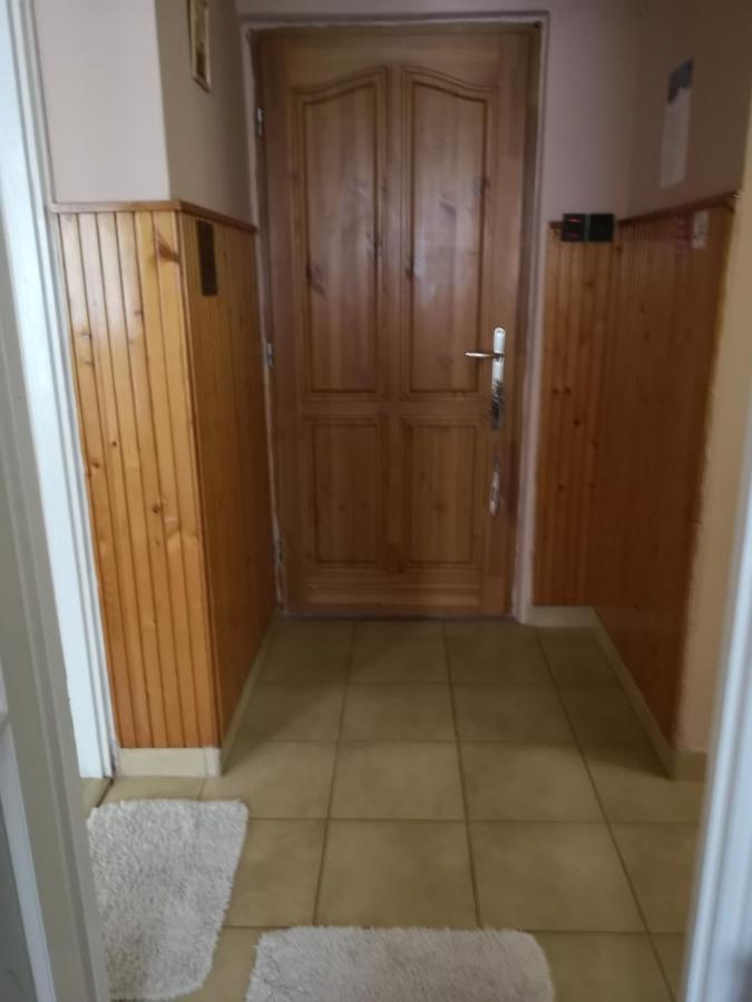 Natasa Apartman Oroshaza Luaran gambar